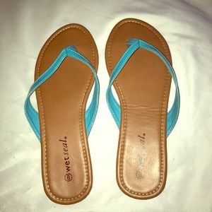 Wet Seal Flip Flops 👙